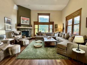 2348 Red Hawk Townhomes condo